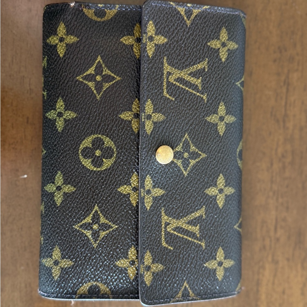 Louis Vuitton Monogram Porte Tresor Etui Papier Wallet